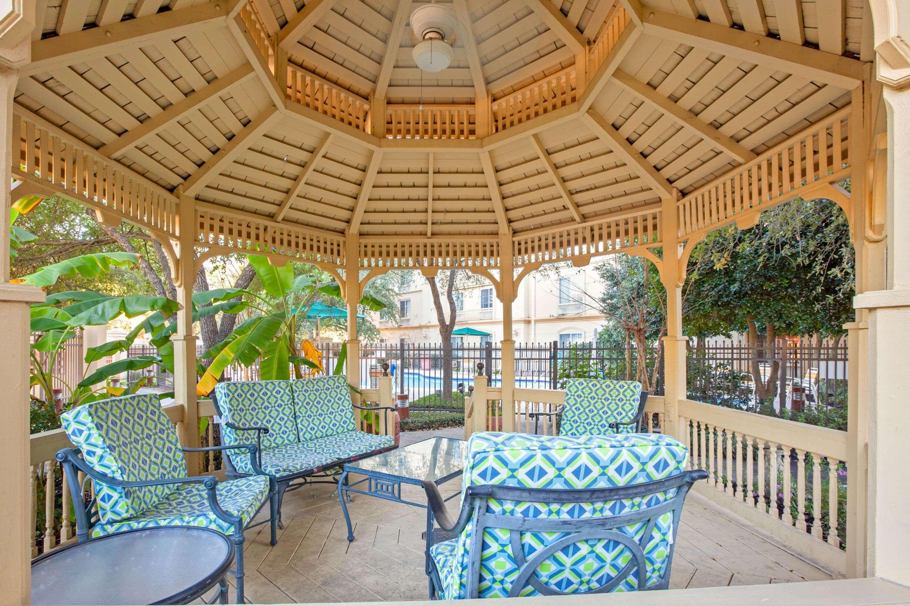 La Quinta By Wyndham Galleria Area Hotel Houston