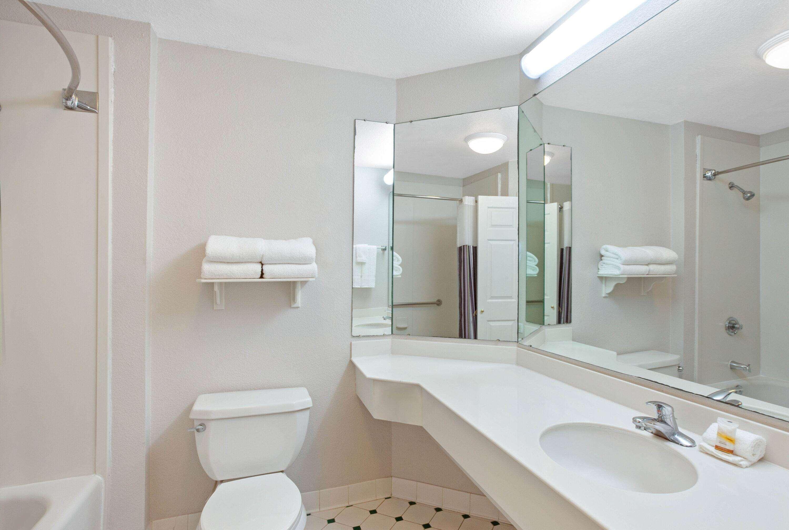 La Quinta By Wyndham Galleria Area Hotel 3*